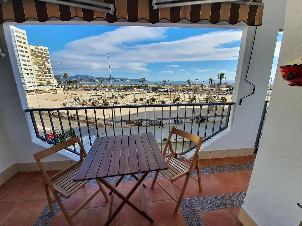 Apartamento Karina Beach-5 Empuriabrava Spain